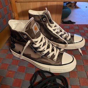 Carhartt Converse Women’s size  7. Two sets of laces included